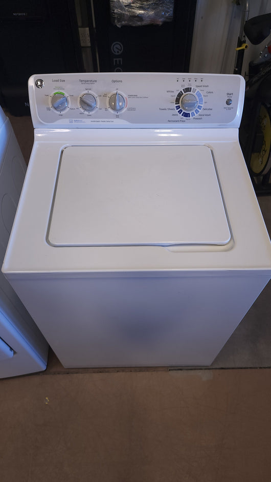 GE Electric Washing Machine! (USED)

-Used but was tested and works great 