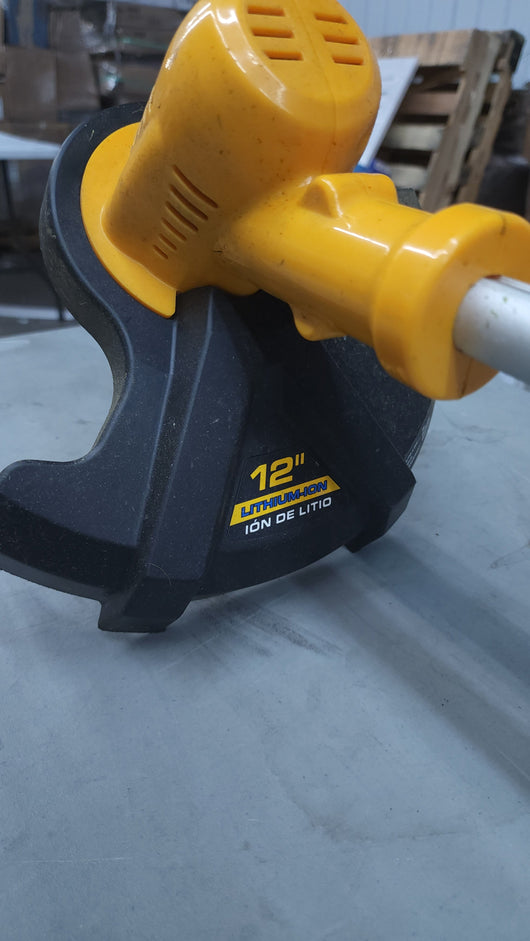 Cub Cadet 12" 20V Trimmer! (USED)

-Used but was tested and works great