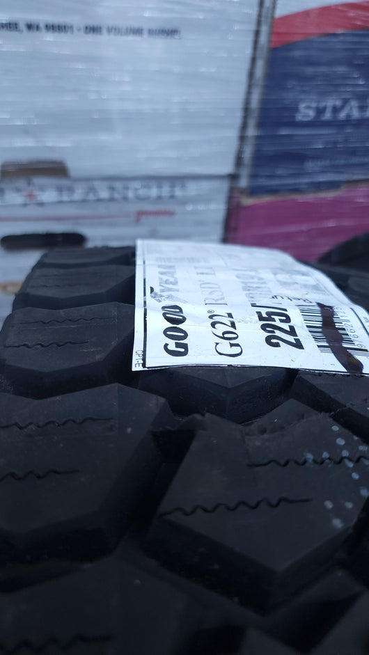 Goodyear G622 RSD ULT 225/70R19.5 129 Drive Commercial Tire, Set of 2!

-Brand new out of the box 
