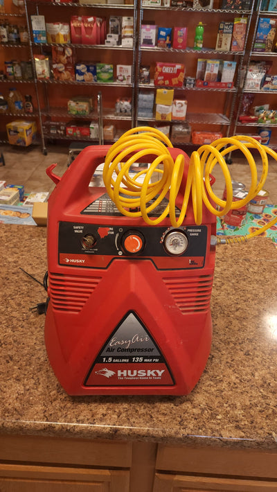 Husky Easy Air Air Compressor, 1.5 Gallon! (USED)

-Used but works great