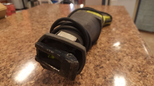 Ryobi 12Amp Corded Reciprocating Saw! (USED)

-Used but works great 