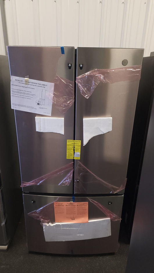 GE  24.8-cu ft French Door Refrigerator with Ice Maker (Stainless Steel) ENERGY STAR!

-Brand new but may have some small scratchs from shipping, photos shown