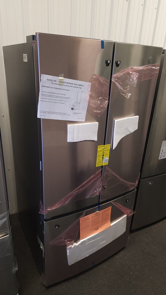 GE  24.8-cu ft French Door Refrigerator with Ice Maker (Stainless Steel) ENERGY STAR!

-Brand new but may have some small scratchs from shipping, photos shown