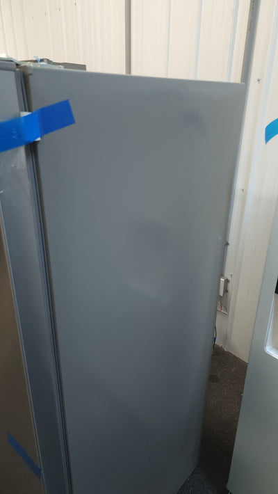 Whirlpool  21.4-cu ft Side-By-Side Refrigerator with Ice and Water Dispenser and Can Caddy - Fingerprint Resistant Stainless Steel!

-Brand new but is scratch/dented from shipping, photos shown!