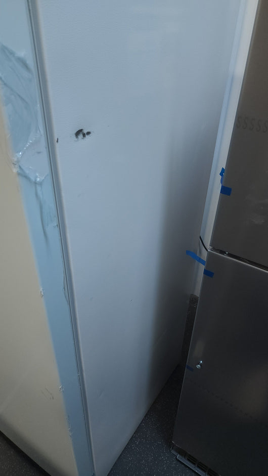 Whirlpool  21.4-cu ft Side-By-Side Refrigerator with Ice and Water Dispenser and Can Caddy - White!

-Brand new but is scratch/dented from shipping 

-AUTOMATICALLY 20% OFF