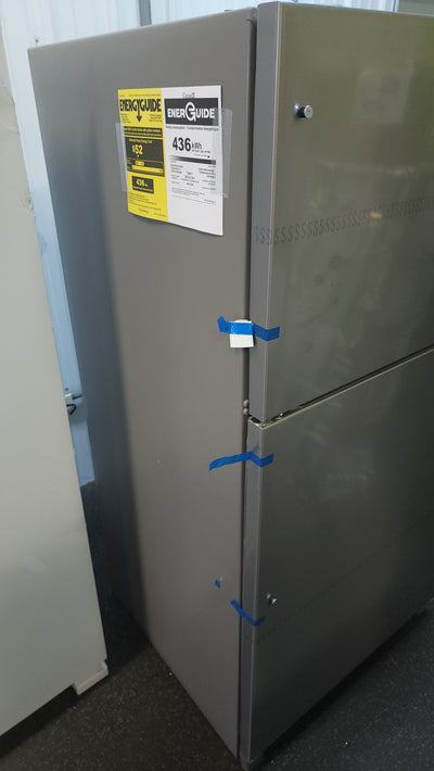 Whirlpool  20.5-cu ft Top-Freezer Refrigerator, Fingerprint Resistant Stainless Steel!

-Brand new, photos shown