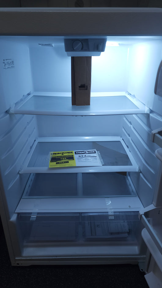 Whirlpool  14.3-cu ft Top-Freezer Refrigerator - White!

-Brand new, has minor scratchs from shipping. Photos shown (Is missing top hinge plstic cover)