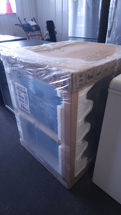 Frigidaire  BladeSpray 49-Decibel Top Control 24-in Built-In Dishwasher (Stainless Steel) ENERGY STAR!

-Brand new, in the original shipping box never opened