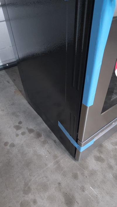 Frigidaire  30-in Smooth Surface 5 Elements 5-cu ft Self-Cleaning Freestanding Electric Range (Easycare Stainless Steel)!

-Brand new, has one very small indent on the bottom left side, photos shown