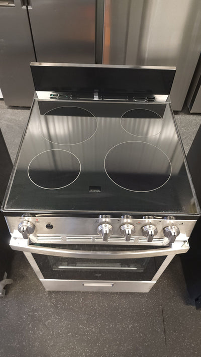 GE  24-in Smooth Surface 4 Elements 2.9-cu ft Steam Cleaning Freestanding Electric Range (Stainless Steel)!

-Brand new out of the box 
