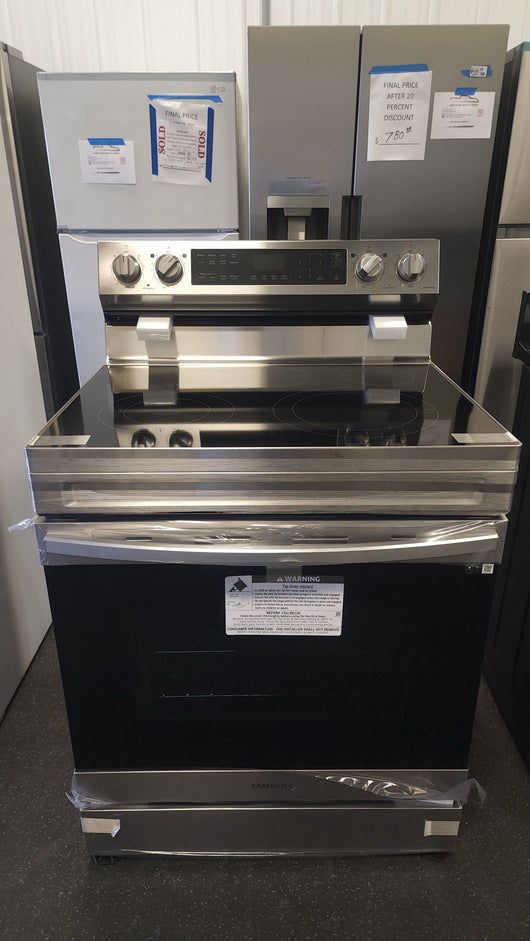 Samsung  30-in Smooth Surface 5 Elements 6.3-cu ft Self-Cleaning Air Fry Convection Oven Freestanding Electric Range (Fingerprint Resistant Stainless Steel)!

-Brand new out of the box