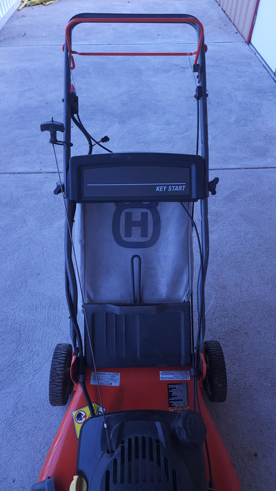 Husqvarna XT722FE (22") 173cc Kohler Self-Propelled Key-Start Lawn Mower! (USED)

-Used but was tested and works great, starts on first pull (Key start works every time as long as it's charged)