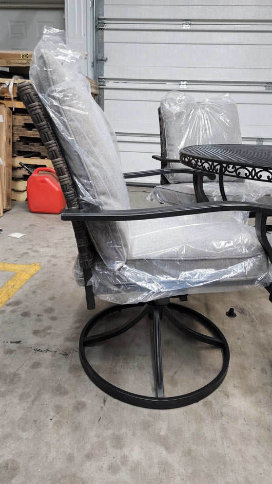 Better Homes & Gardens 5Pc Elmdale Chairs W/Black Better Homes & Gardens Rought Iron Table!

-Brand new and assembled