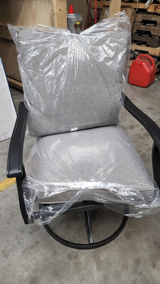 Better Homes & Gardens 5Pc Elmdale Chairs W/Black Better Homes & Gardens Rought Iron Table!

-Brand new and assembled