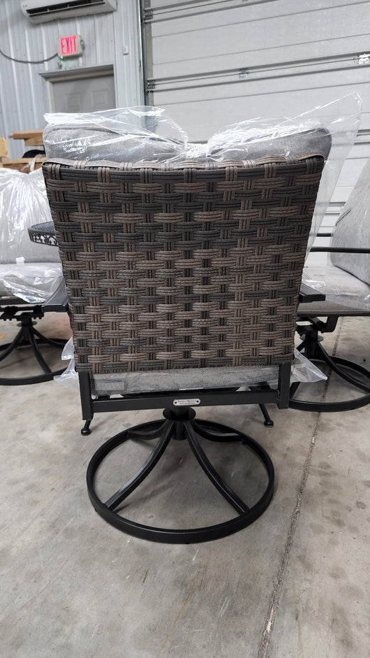 Better Homes & Gardens 5Pc Elmdale Chairs W/Black Better Homes & Gardens Rought Iron Table!

-Brand new and assembled