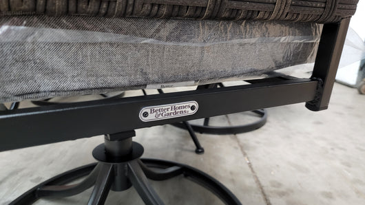 Better Homes & Gardens 5Pc Elmdale Chairs W/Black Better Homes & Gardens Rought Iron Table!

-Brand new and assembled