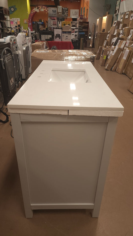 Riverdale 48 in. W x 21 in. D Vanity in Dove Grey with a Cultured Marble Vanity Top in White with White Sink! 

-Brand new out of the box ( Top of Vanity is Cracked - Photos shown - Price reduced for the crack)