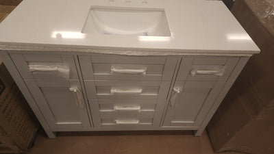Riverdale 48 in. W x 21 in. D Vanity in Dove Grey with a Cultured Marble Vanity Top in White with White Sink! 

-Brand new out of the box ( Top of Vanity is Cracked - Photos shown - Price reduced for the crack)