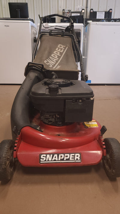 Snapper Hi-Vac Gas 5 Speed Lawn Mower! (USED)

-Used but was tested and works great