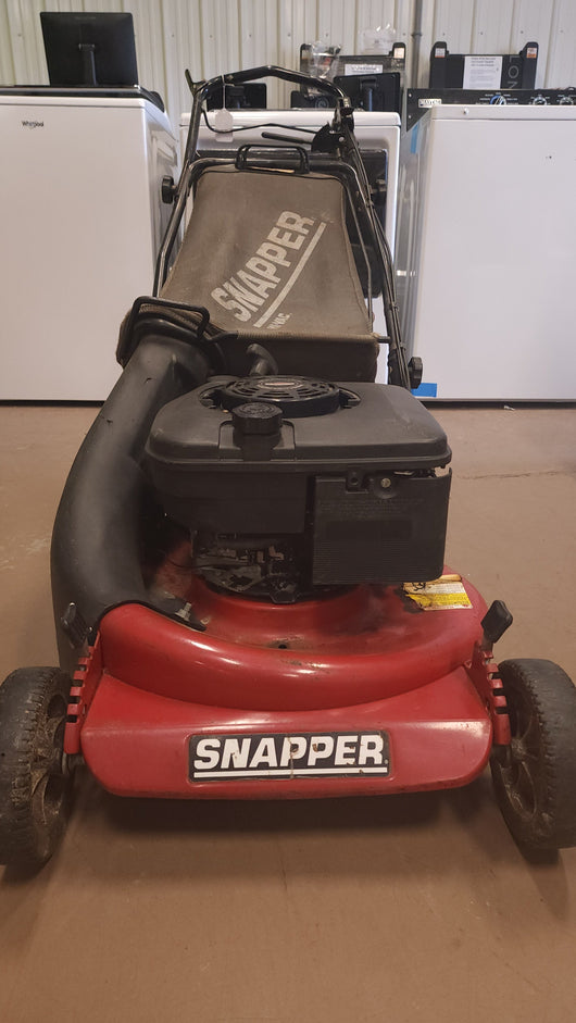 Snapper Hi-Vac Gas 5 Speed Lawn Mower! (USED)

-Used but was tested and works great