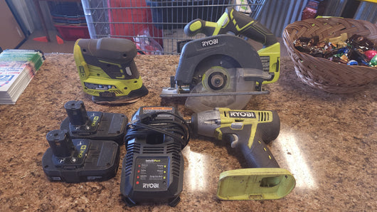 RYOBI 18V COMBO TOOL KIT W/HUSKY CARRY TRAY!

-ALL TOOLS ARE USED BUT TESTED AND WORK GREAT, PHOTOS SHOWN