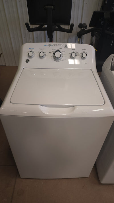 GE  4.5-cu ft High Efficiency Agitator Top-Load Washer (White)!

-USED - TESTED & WORKS GREAT!

-AUTOMATICALLY 20% OFF AT CHECKOUT!!! - (PRICE AFTER 20% = $439)