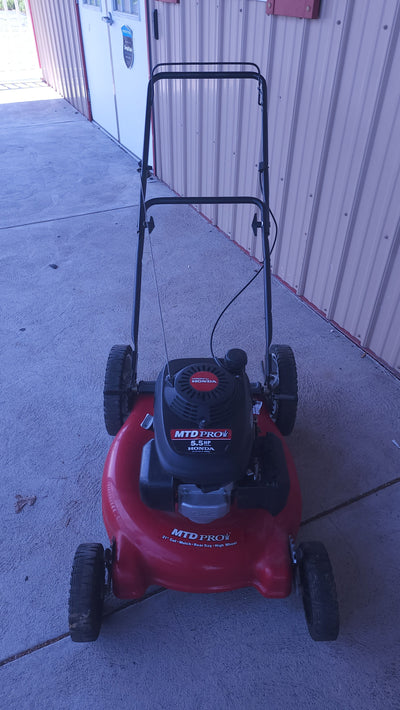 MTD Pro 21" Honda Engine Push Lawn Mower! (USED)

-Used but works great, starts on first pull