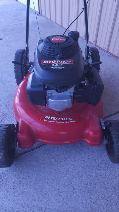 MTD Pro 21" Honda Engine Push Lawn Mower! (USED)

-Used but works great, starts on first pull