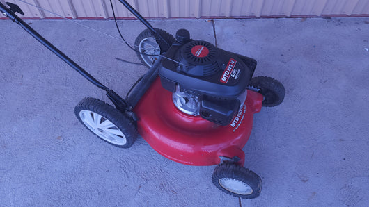 MTD Pro 21" Honda Engine Push Lawn Mower! (USED)

-Used but works great, starts on first pull