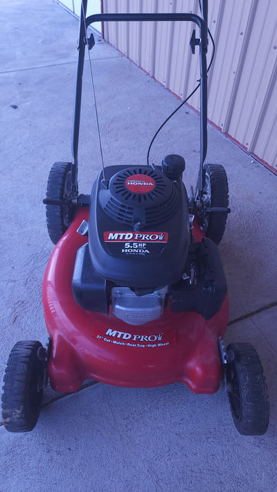 MTD Pro 21" Honda Engine Push Lawn Mower! (USED)

-Used but works great, starts on first pull