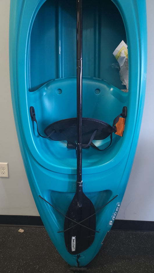 Lifetime Pacer 8 ft Kayak (Paddle Included)! (USED - VERY CLEAN)  -Kayak looks new but is lightly used. (Had small amount of sand inside)