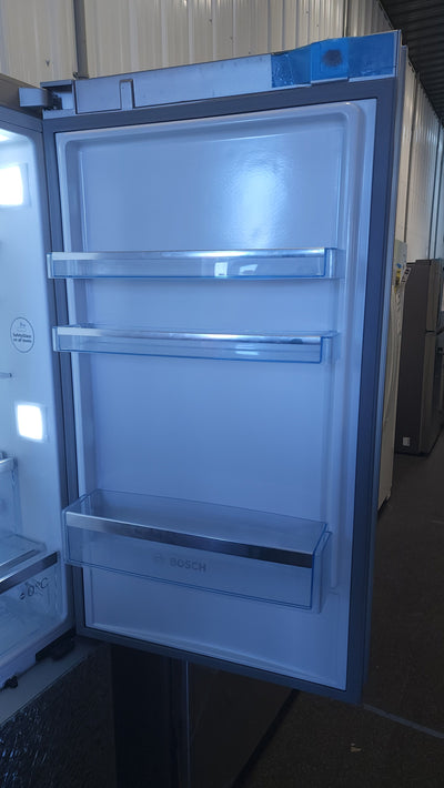 Bosch 800 Series Free-standing Fridge-Freezer with Freezer at Bottom, Glass Door 23.5'' Stainless Steel! (NEW NEVER USED - SEE DESCRIPTION)

-CLEARANCE ITEM!!! (AUTOMATICALLY 20% OFF AT CHECKOUT!! - PRICE AFTER 20% = $799.00)