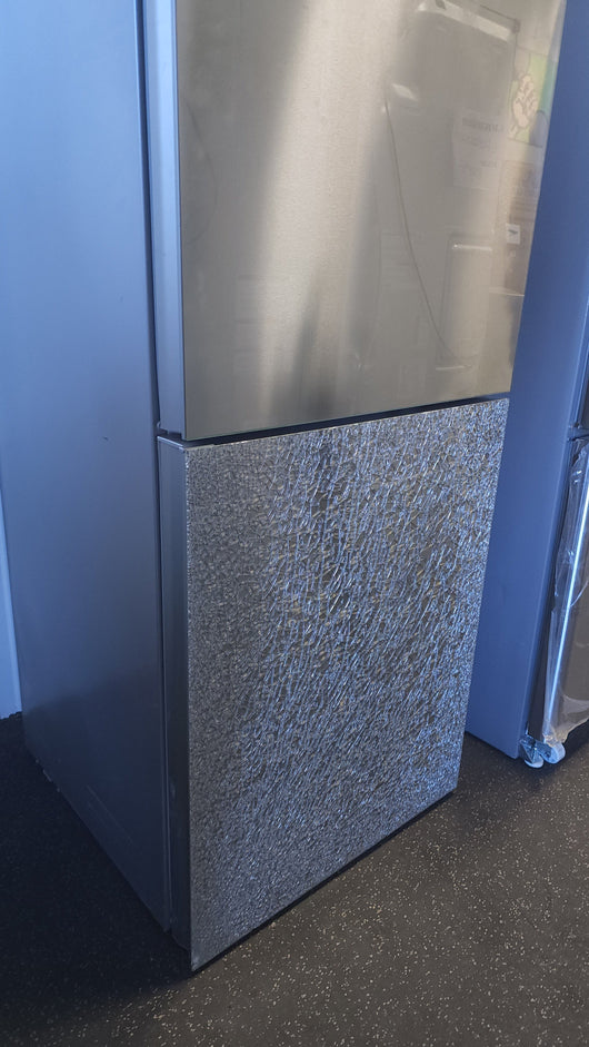 Bosch 800 Series Free-standing Fridge-Freezer with Freezer at Bottom, Glass Door 23.5'' Stainless Steel! (NEW NEVER USED - SEE DESCRIPTION)

-CLEARANCE ITEM!!! (AUTOMATICALLY 20% OFF AT CHECKOUT!! - PRICE AFTER 20% = $799.00)