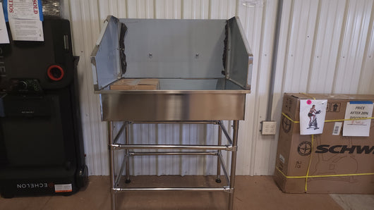 VEVOR 38 inch Dog Grooming Tub Stainless Steel Professional Pet Bathing Tub Small Medium Pet Grooming Tub with Faucet and Accessories Dog Washing Station Pet Bath Tub!

-Brand new and assembled (Accessories are in the original box)