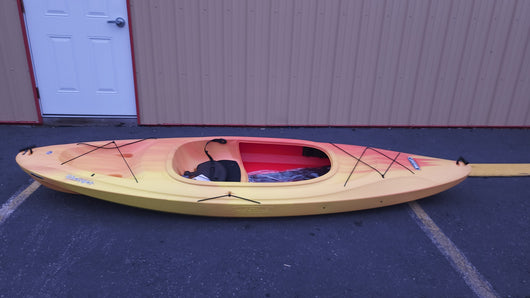 Lifetime Charger 10 Ft. Sit-In Kayak (Paddle Included), 91037!

-Brand new, may have very light scratchs from shipping on bottom. (Bavk End Bungee is Missing a Hook, Photos shown)