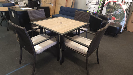 Phi Villa 5Pc Outdoor Dining Set! 

-Brand new and assembled

-PERFECT FOR WATCHING SOME FIREWORKS ON THE 4TH OF JULY!!! 