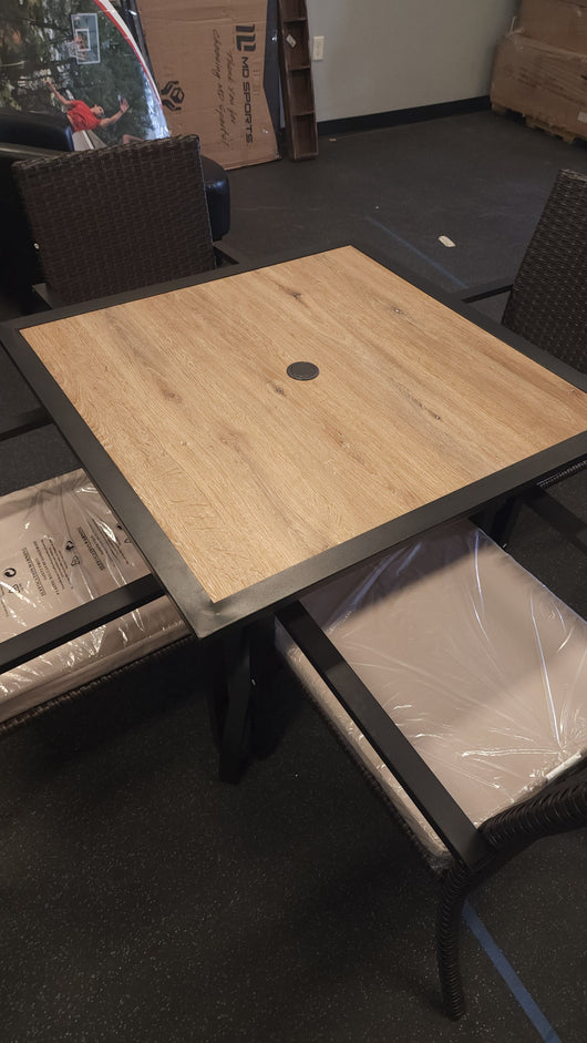 Phi Villa 5Pc Outdoor Dining Set! 

-Brand new and assembled

-PERFECT FOR WATCHING SOME FIREWORKS ON THE 4TH OF JULY!!! 