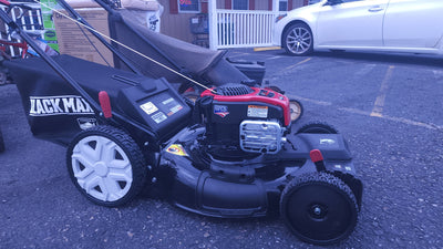 Black Max 21-inch 3-in-1 Self-Propelled Gas Mower with Perfect Pace Technology! (NEW & ASSEMBLED)