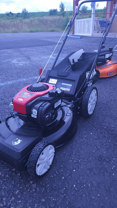 Black Max 21-inch 3-in-1 Self-Propelled Gas Mower with Perfect Pace Technology! (NEW & ASSEMBLED)