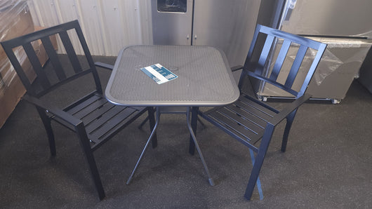 Metal Framed Outdoor Bistro Set! 

-Brand new and assembled 