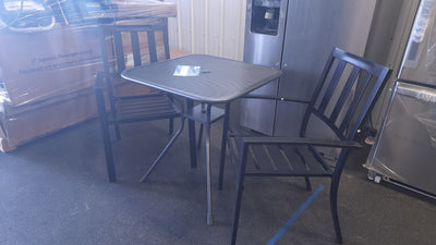 Metal Framed Outdoor Bistro Set! 

-Brand new and assembled 