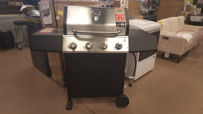 Expert Grill 4 Burner Propane Gas Grill!

-Brand new and assembled (Does have two very small indents on the front near the knobs - Photos shown)