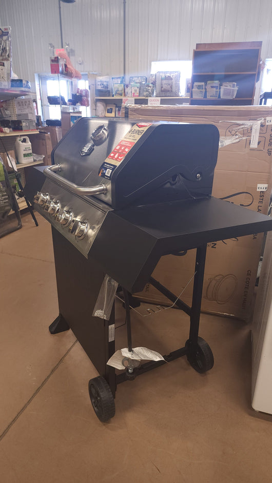 Expert Grill 4 Burner Propane Gas Grill!

-Brand new and assembled (Does have two very small indents on the front near the knobs - Photos shown)