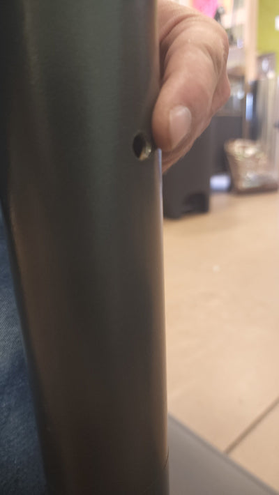 SunVilla Barrack Umbrella Base, Black!!

-Brand new out of the box but is missing the tension screw to tighten the umbrella to the base photos shown