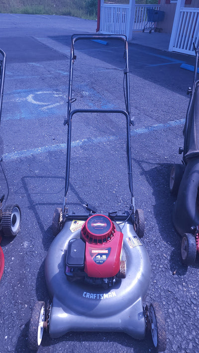 Craftsman 21" Lawn Mower! (USED)

-Used but works great - Has a shorter pull cord