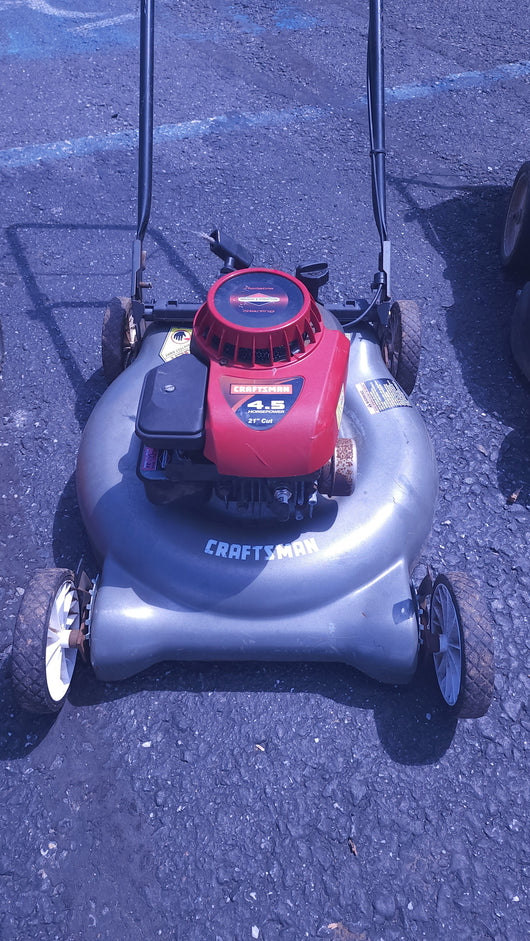 Craftsman 21" Lawn Mower! (USED)

-Used but works great - Has a shorter pull cord