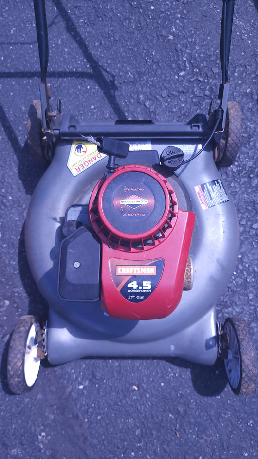 Craftsman 21" Lawn Mower! (USED)

-Used but works great - Has a shorter pull cord