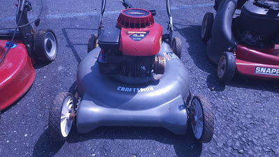 Craftsman 21" Lawn Mower! (USED)

-Used but works great - Has a shorter pull cord