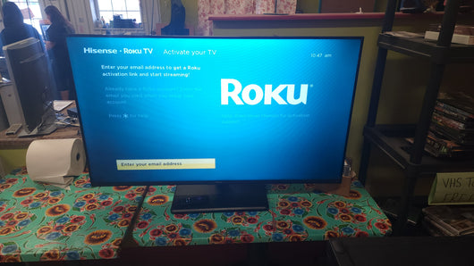 Hisense 50" Class 4K UHD LED LCD Roku Smart TV! (USED)