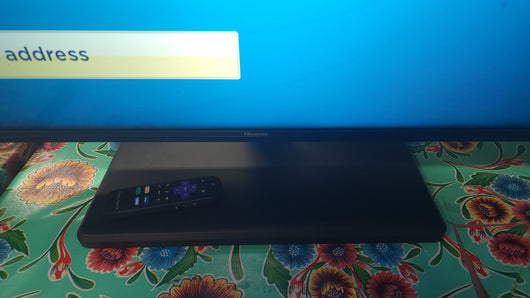Hisense 50" Class 4K UHD LED LCD Roku Smart TV! (USED)